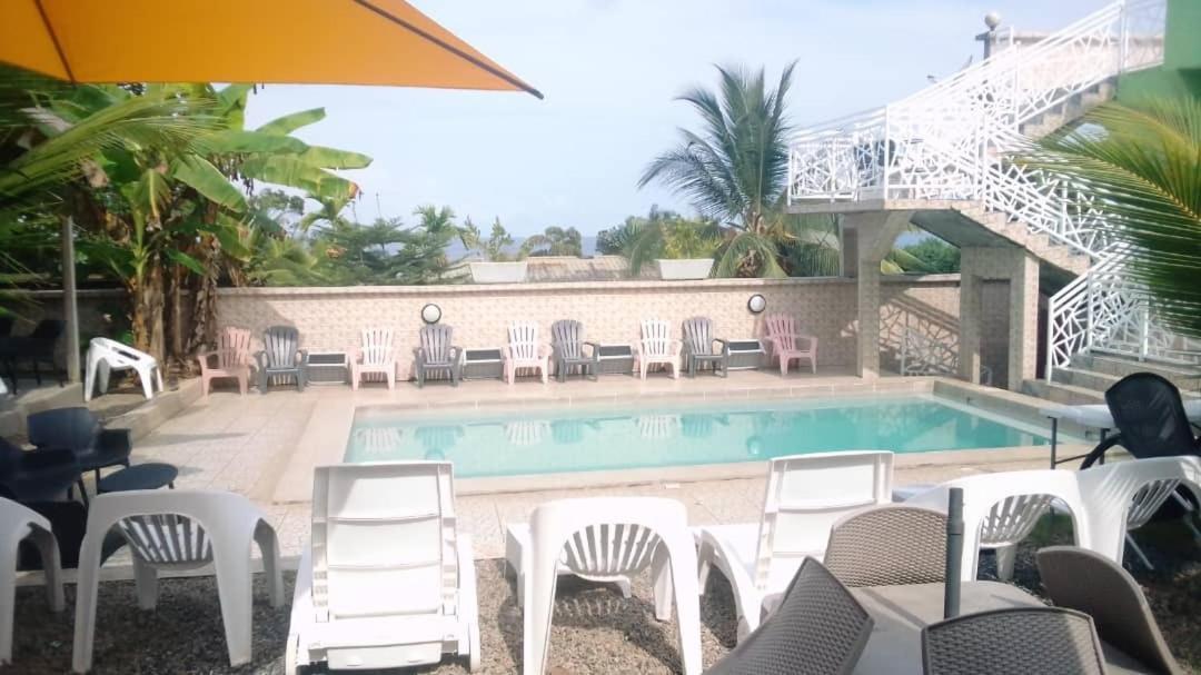 Residence Hoteliere L'Oceane Kribi Exteriör bild