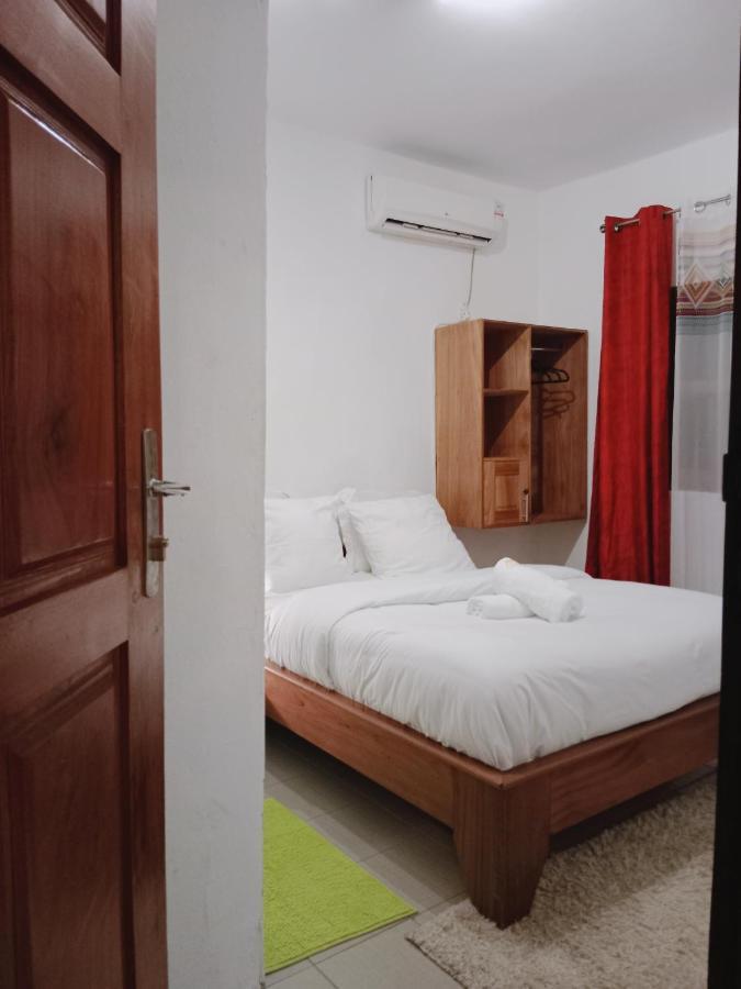 Residence Hoteliere L'Oceane Kribi Exteriör bild